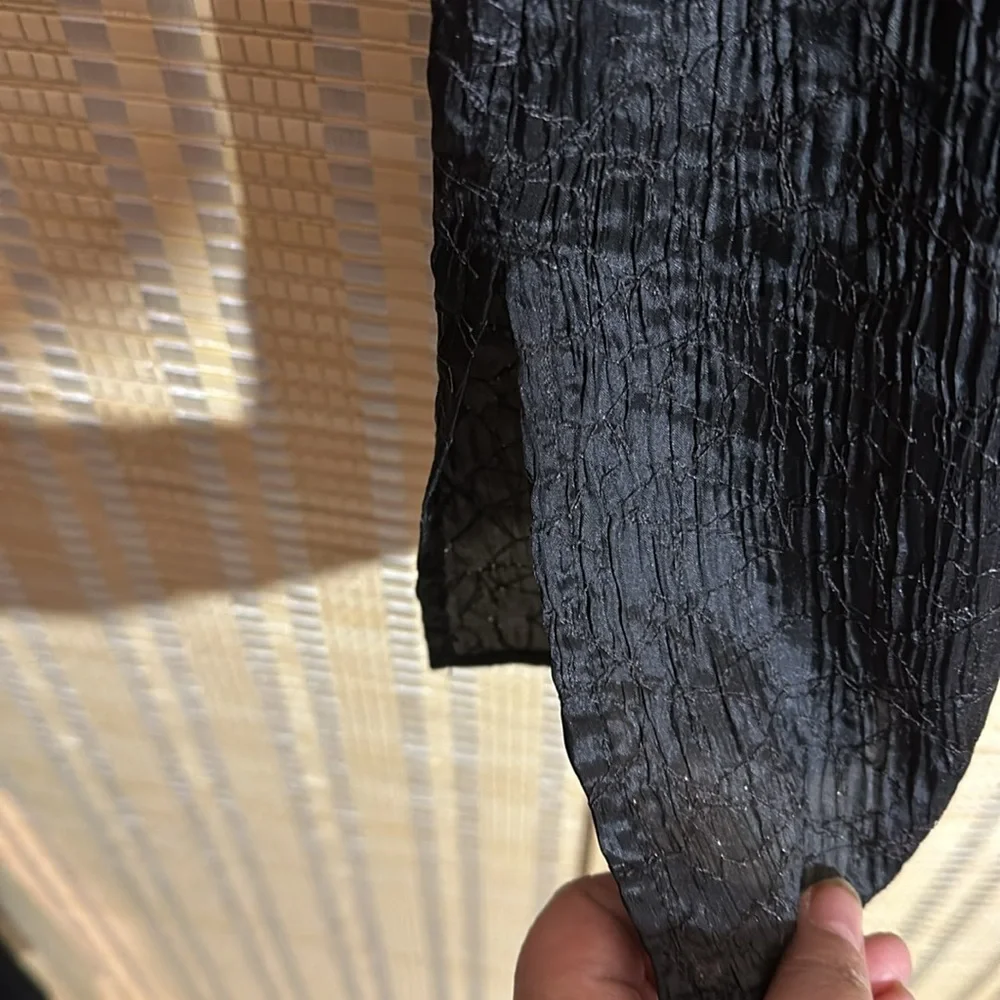 Chico's Black Tunic Length 3/4 Sleeve Crinkly Button Down Satin Blouse 2 Medium - Picture 14 of 16